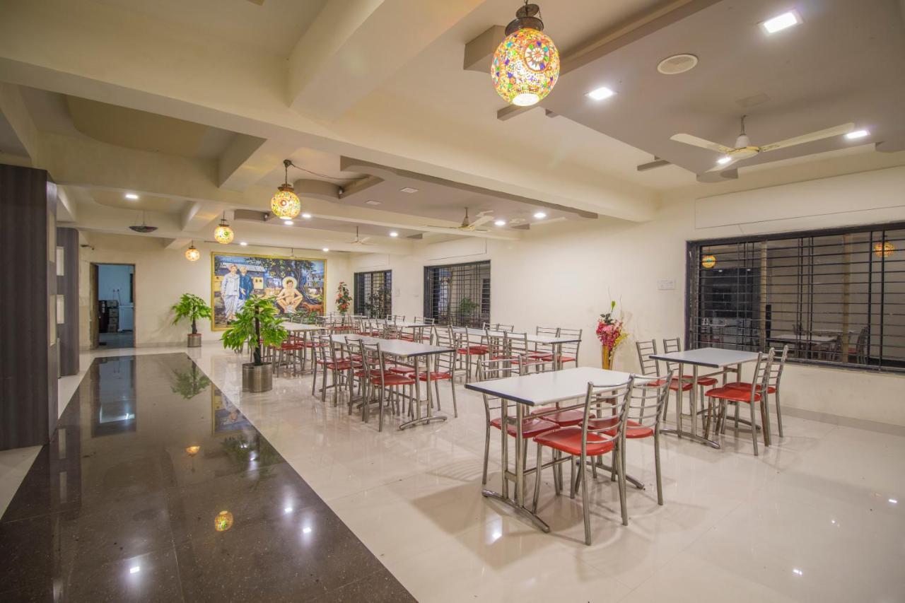 Hotel Yogiraj Palace Shegaon Exterior photo