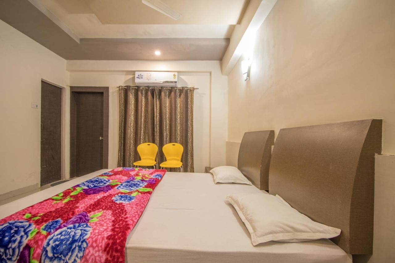 Hotel Yogiraj Palace Shegaon Exterior photo