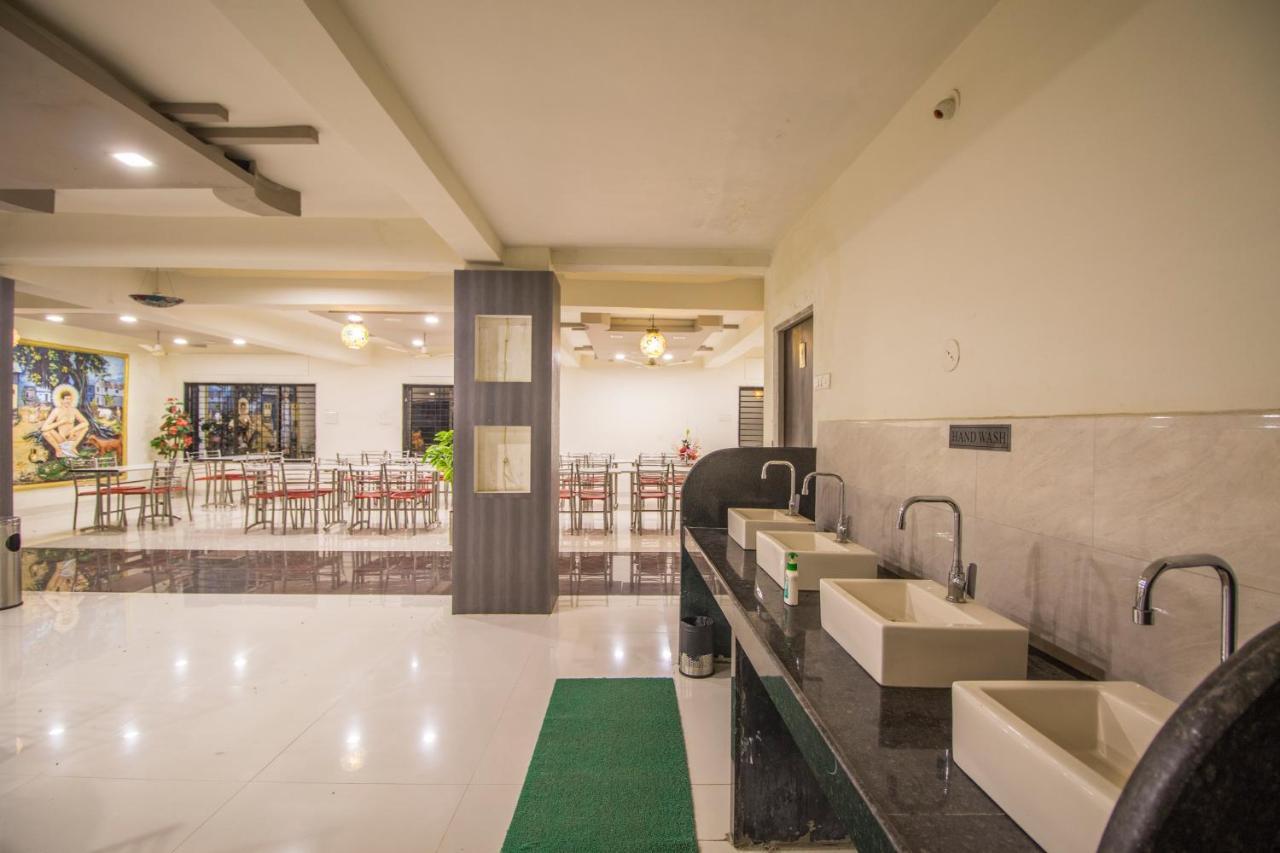 Hotel Yogiraj Palace Shegaon Exterior photo